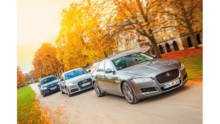 Jaguar Xf Vergleicht Sich Mit Audi A6 Und Bmw 5er Auto Motor Und Sport