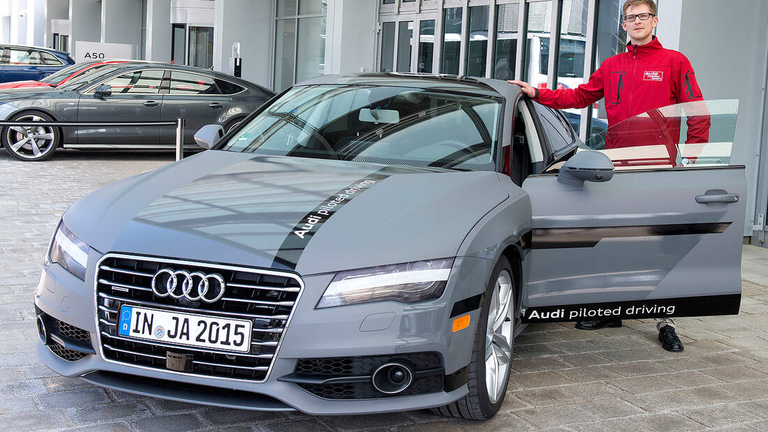 Audi A7 Piloted Driving Per Autopilot autonom über die Autobahn AUTO