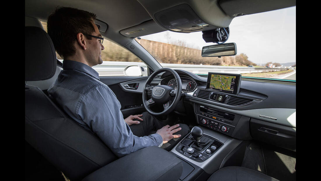 Audi A7 Piloted Driving Per Autopilot autonom über die Autobahn AUTO