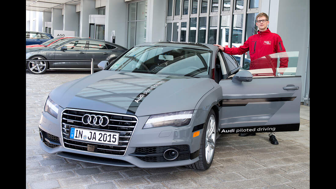 Audi A7 Piloted Driving Per Autopilot autonom über die Autobahn AUTO