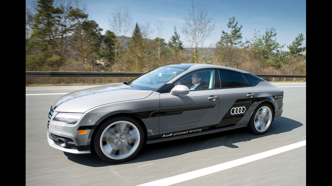 Audi A7 Piloted Driving Per Autopilot autonom über die Autobahn AUTO