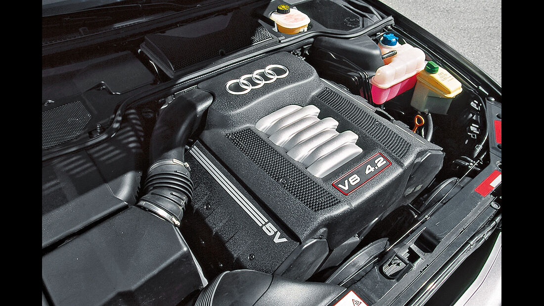 Audi A8 2.8, Motor