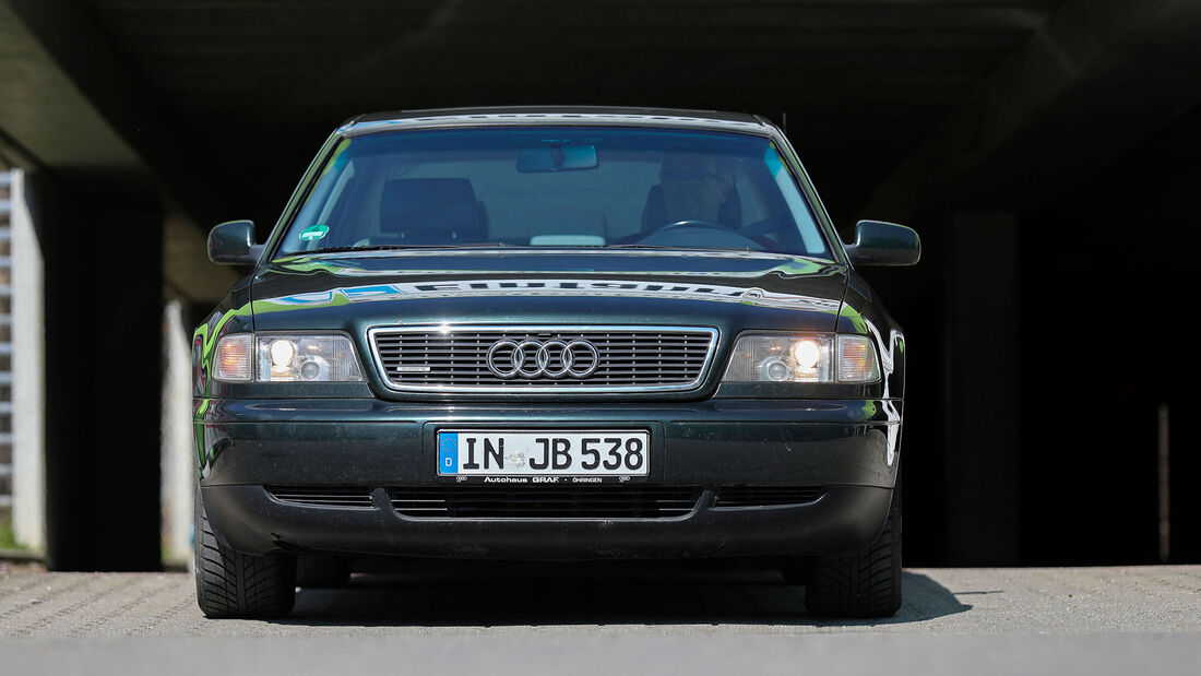 Audi A8 2.8 Quattro, Typ 4D (1996)