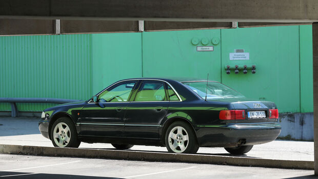 Audi A8 2.8 Quattro, Typ 4D (1996)