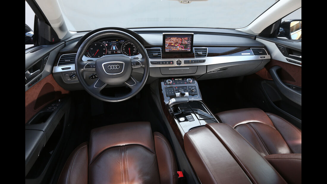 Audi A8 3.0 TDI Quattro, Cockpit