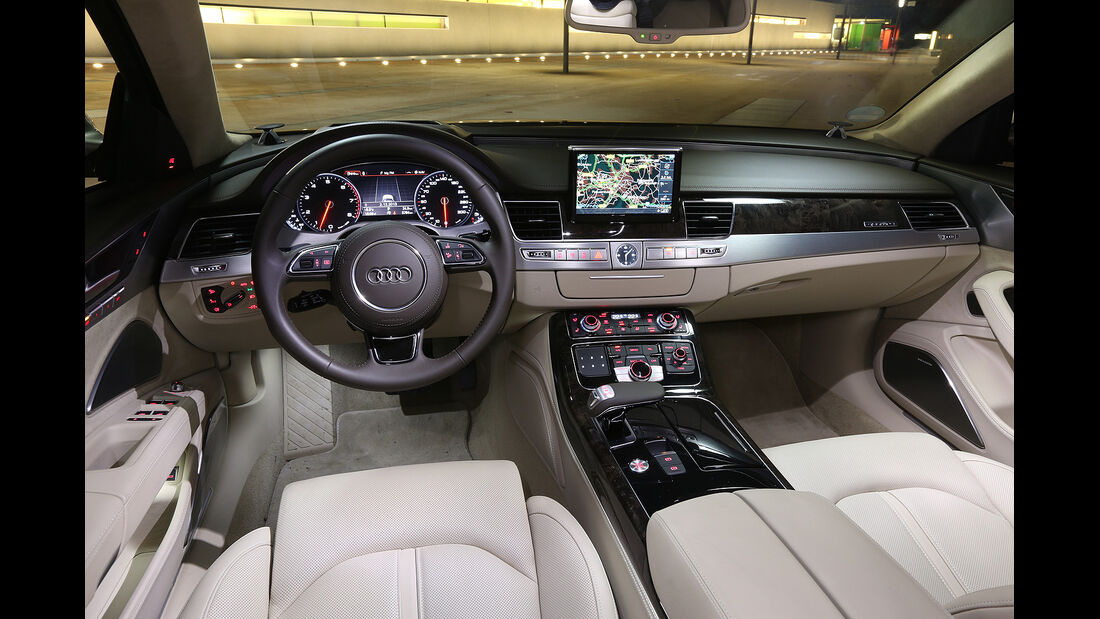 Audi A8 4.0 TFSI Quattro, Innenraum, Cockpit