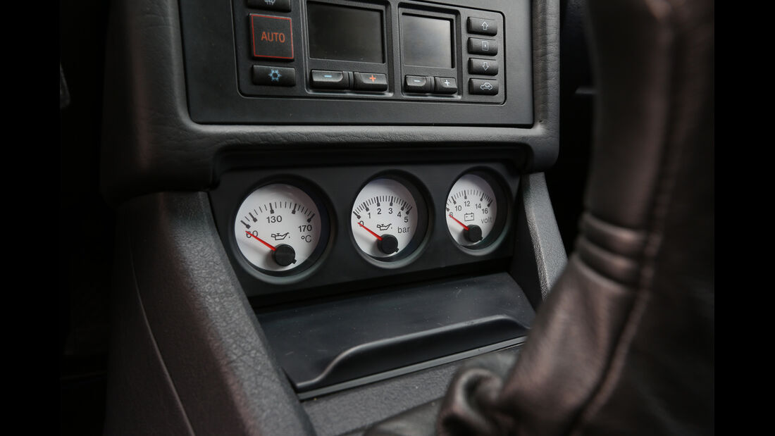 Audi Avant RS2, Mittelkonsole