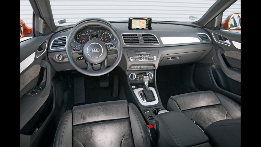 Audi Q3 2.0 TDI Quattro, Cockpit
