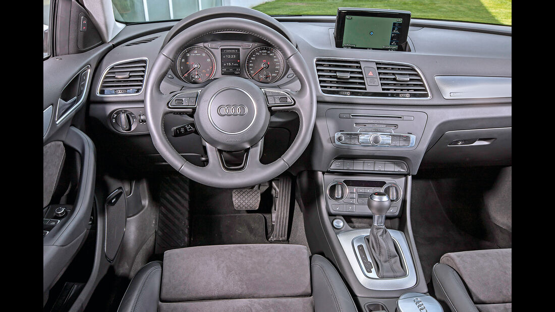 Audi Q3 2.0 TFSI Quattro Sport, Cockpit