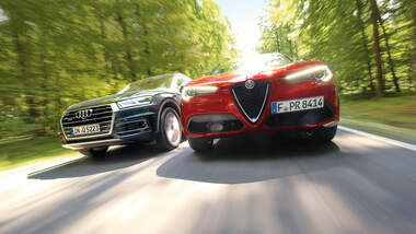 Audi Q5 2.0 TFSI Quattro, Alfa Romeo Stelvio 2.0 Turbo Q4 Front