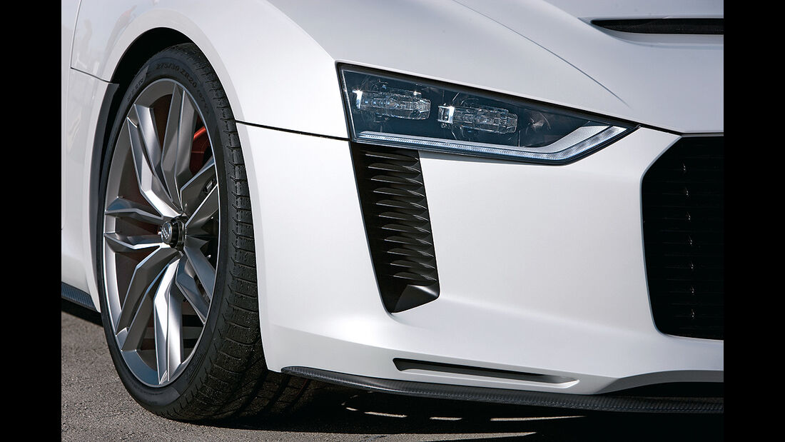 Audi Quattro Concept, Frontschürze, Scheinwerfer