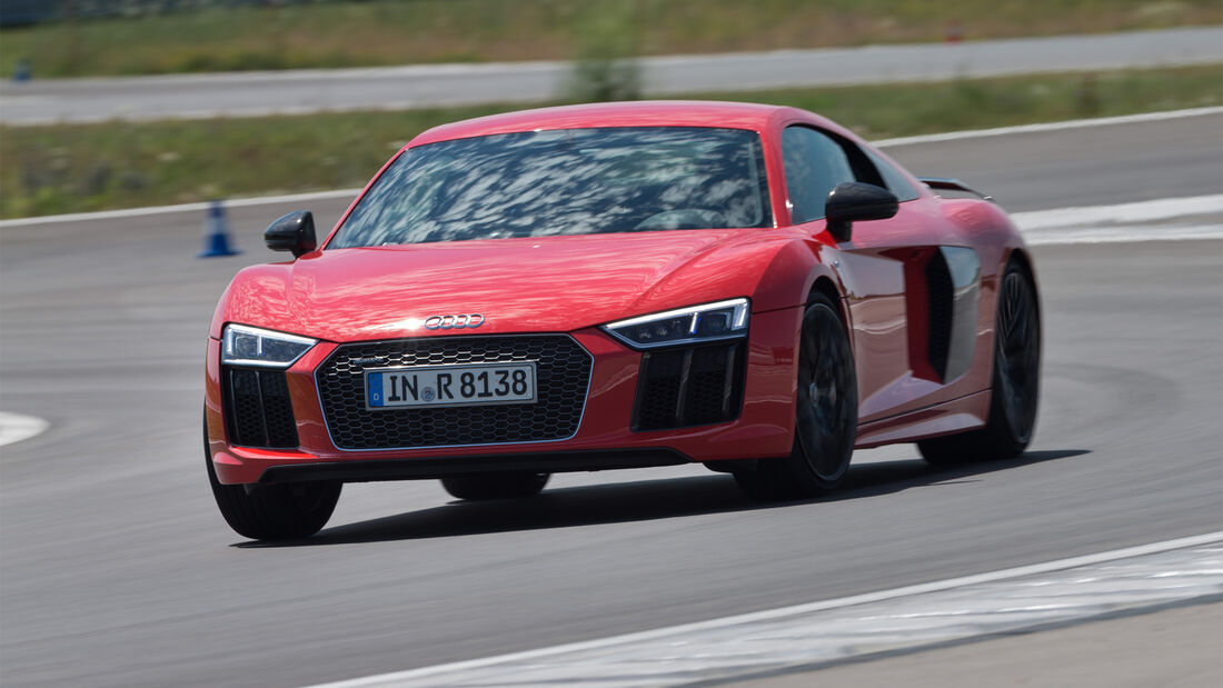 Audi R8 V10 Plus, Front