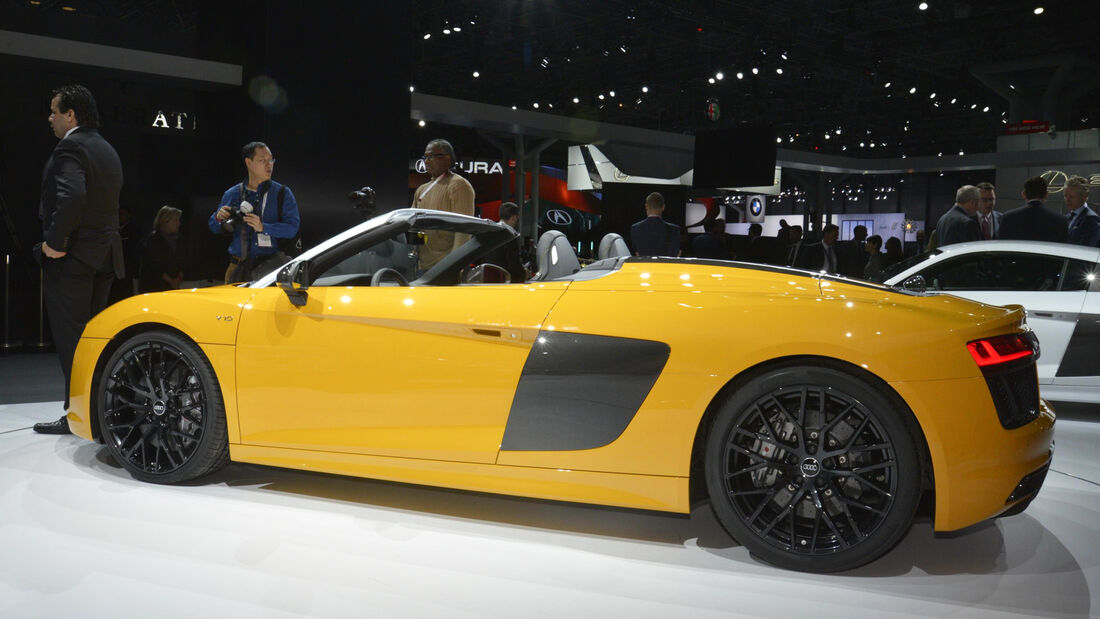 Audi R8 V10 Spyder, Seite