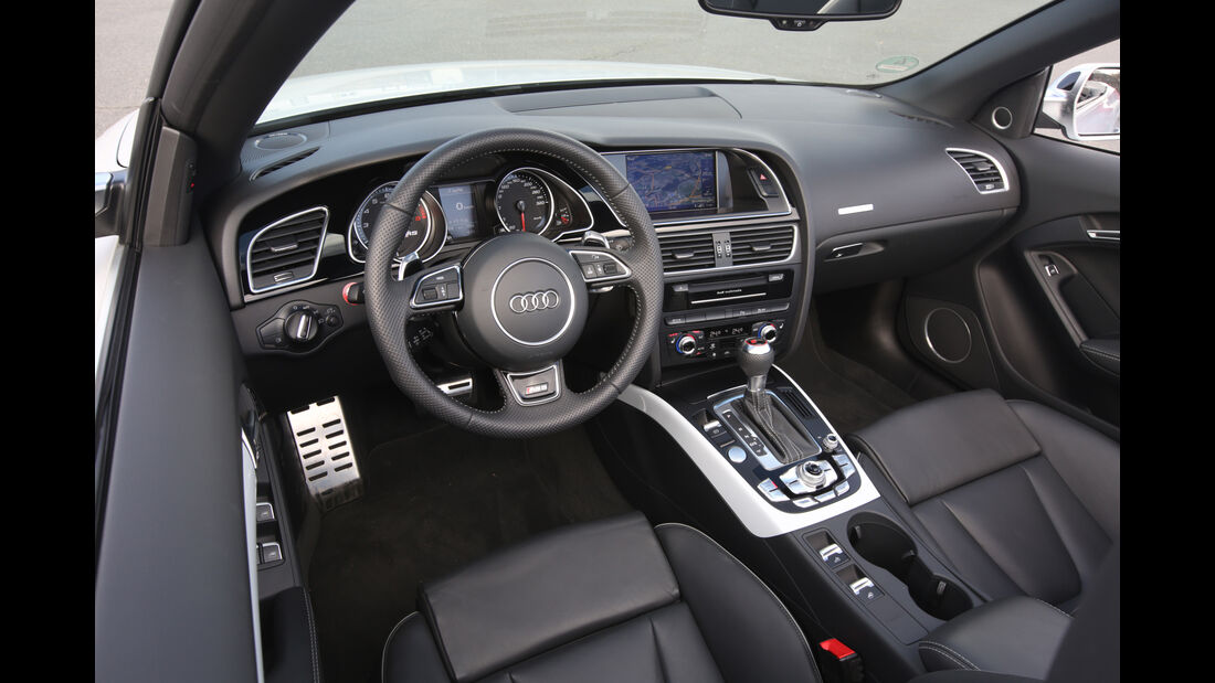 Audi RS 5 Cabriolet, Cockpit