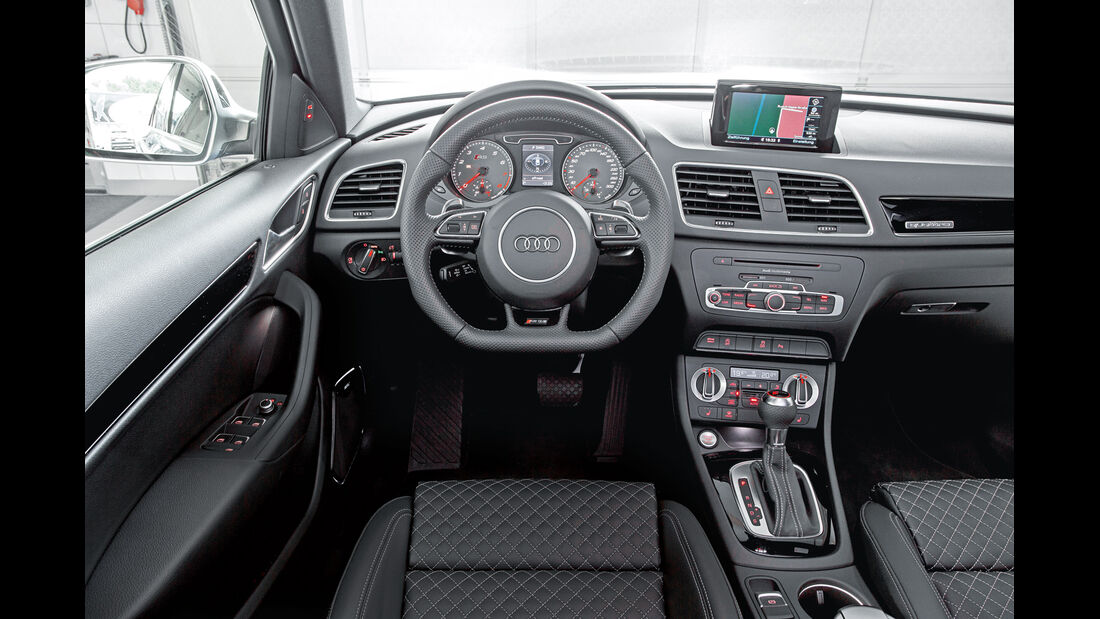 Audi RS Q3, Cockpit, Lenkrad