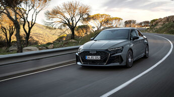 Audi RS3 Limousine 8Y A3 Facelift (2024) Exterieur, Studio und Fahraufnahmen, Neuvorstellung