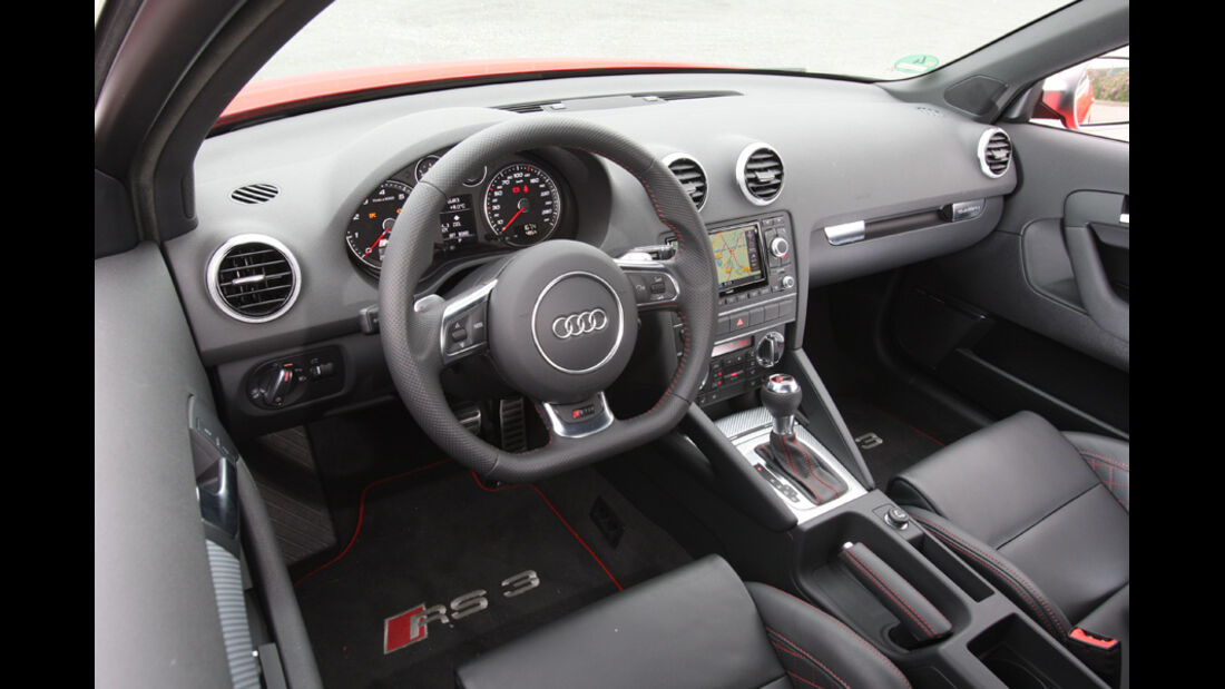 Audi RS3 Sportback, Cockpit