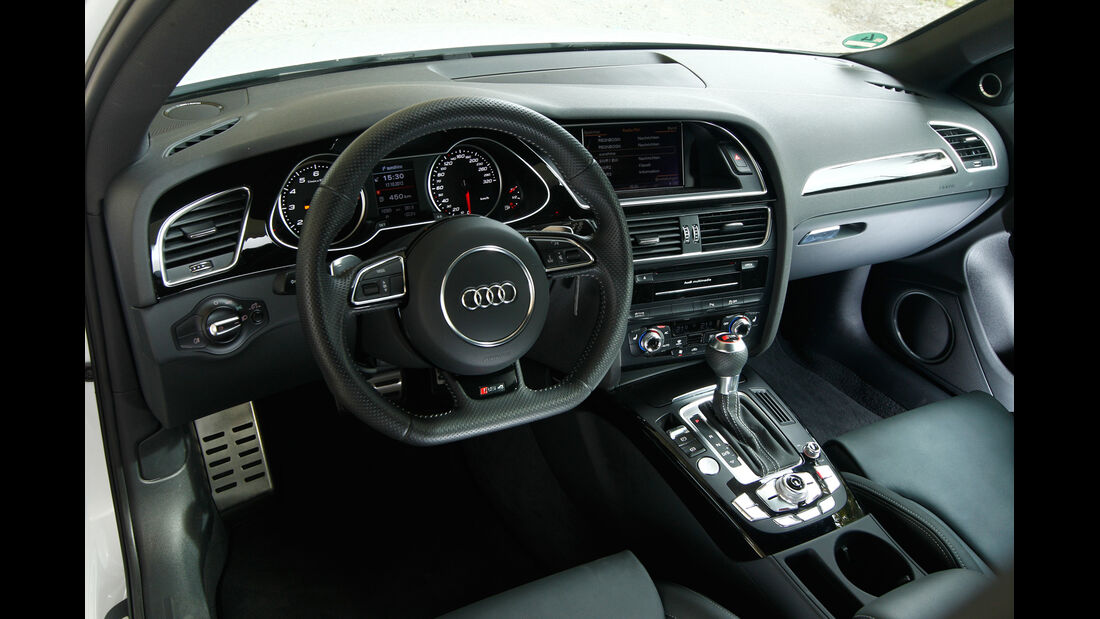 Audi RS4 Avant, Cockpit, Lenkrad