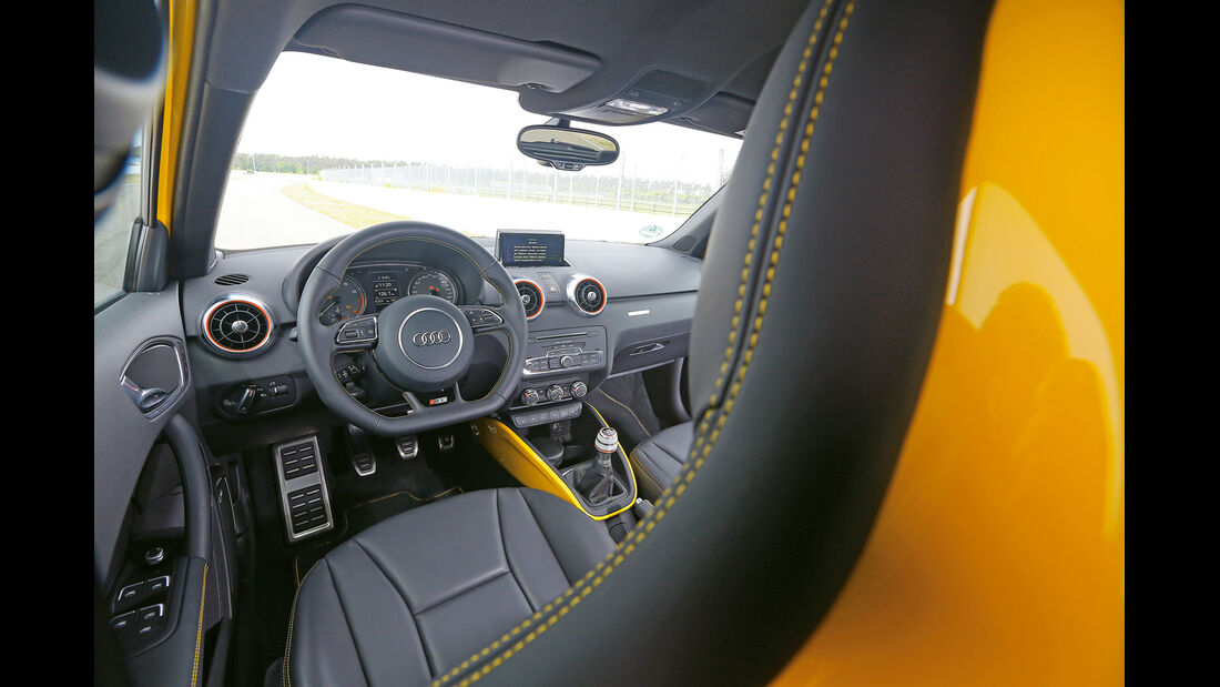 Audi S1 Sportback, Cockpit