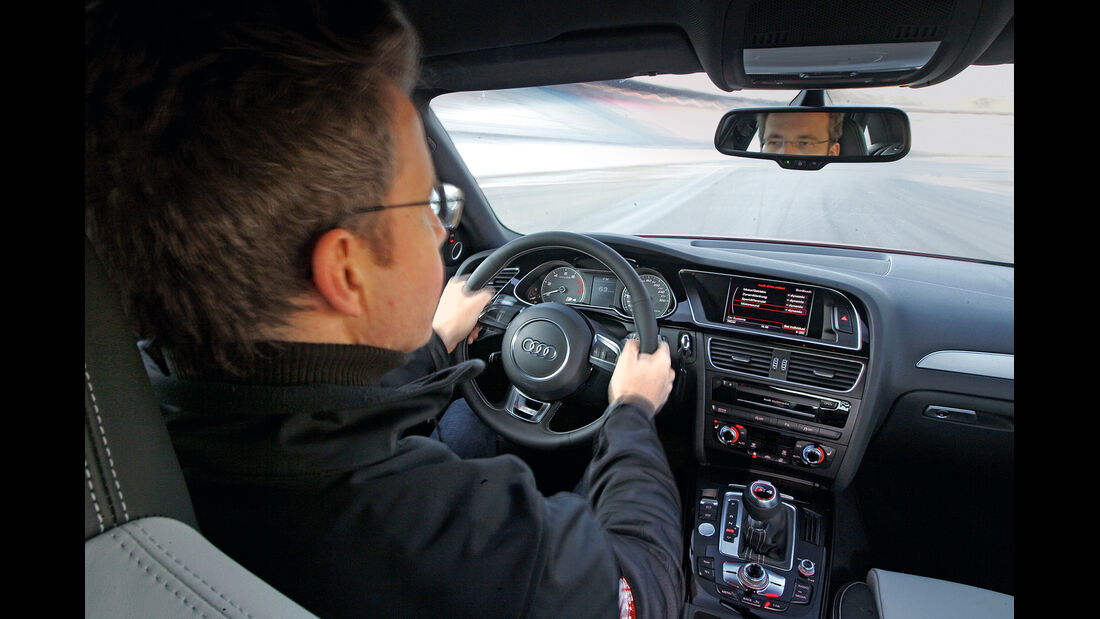 Audi S4 3.0 TFSI, Cockpit