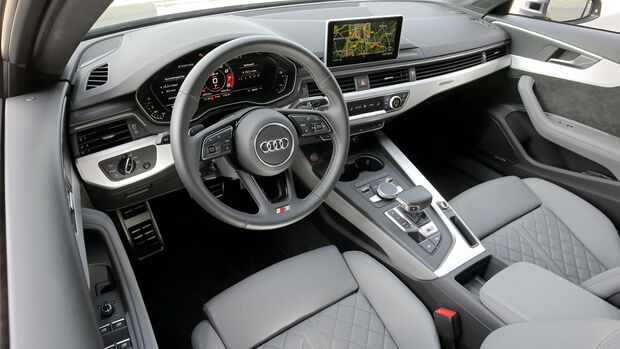 Audi S4 3.0 TFSI Quattro, Cockpit