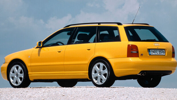 Audi S4 Avant B5 (1999)