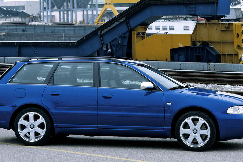 Audi S4 Avant B5 (1999)