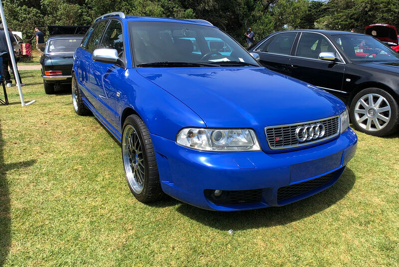 Audi S4 Avant von 2001