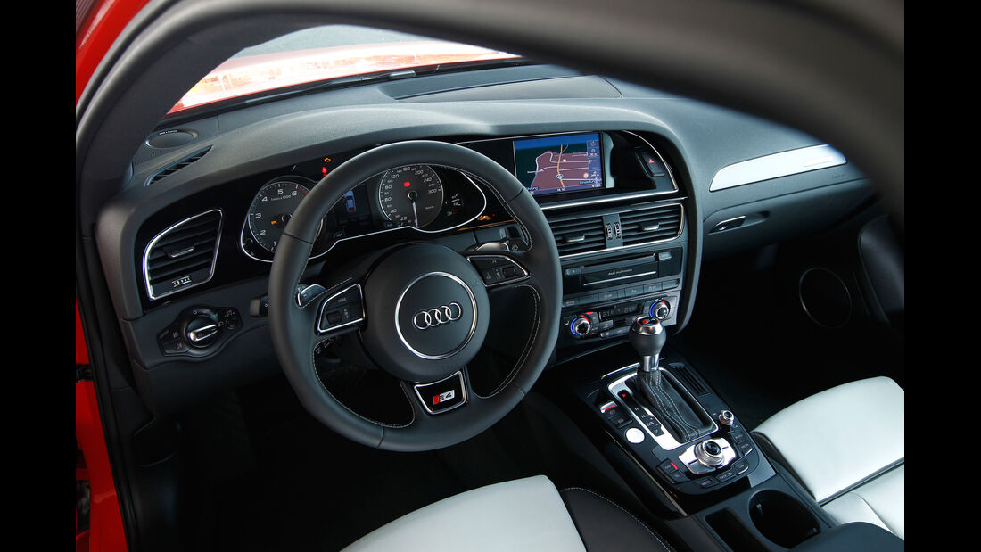 Audi S4, Cockpit, Lenkrad