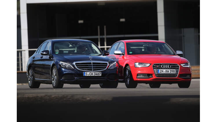 Audi S4 Und Mercedes C 400 4matic Im Test 333 Ps Und Oberklasse Flair Auto Motor Und Sport Audi S4 Und Mercedes C 400 4matic Im Test 333 Ps Und Oberklasse Flair Auto Motor Und Sport