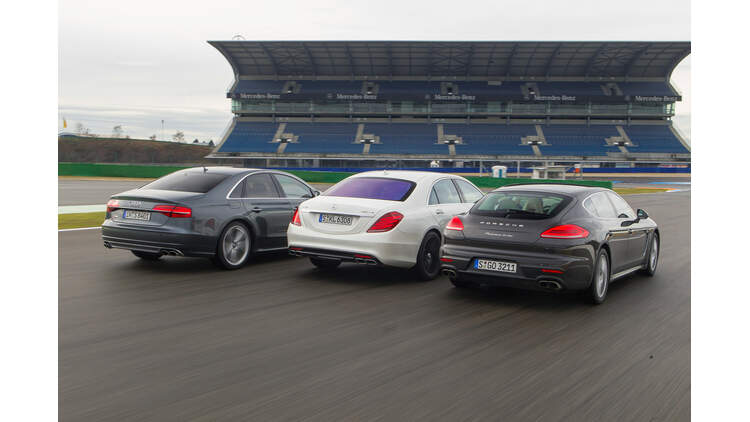 Audi S8 Mercedes S 63 Amg Porsche Panamera Turbo Die Chefs Im Ring Auto Motor Und Sport