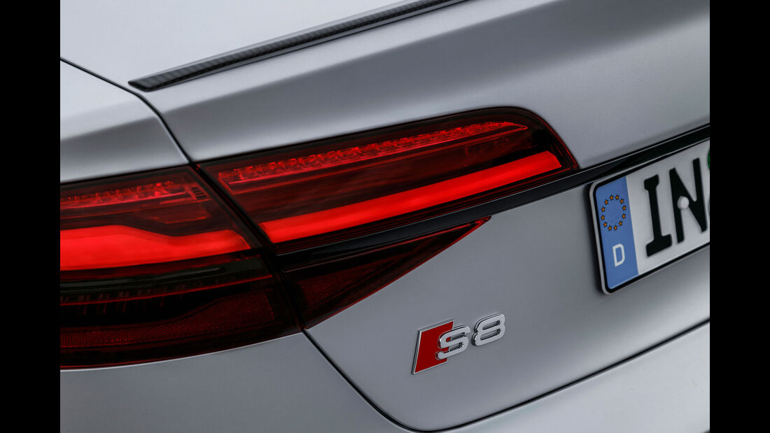 Audi S8 Plus - Limousine - Fahrbericht - V8