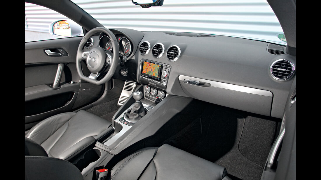 Audi TT, Cockpit