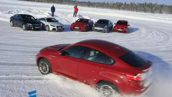 Audi TT RS, BMW X6 M, Nissan GT-R, Opel Insignia OPC, Porsche Panamera 4S, VW Golf R
