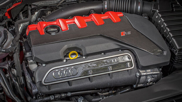 Audi TT RS Coupé, Motor