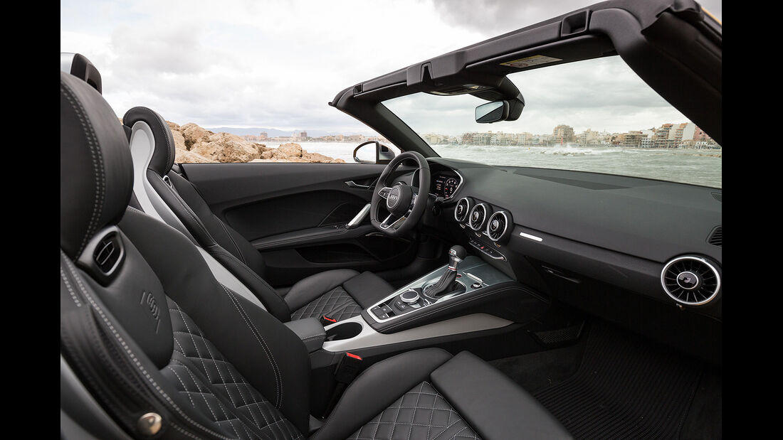 Audi TTS Roadster, Innenraum, Cockpit