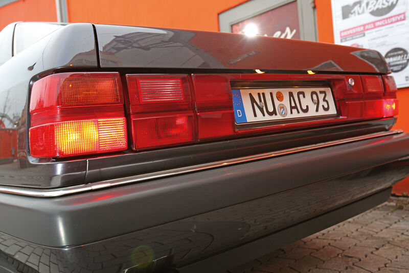 Audi V8, Typ 4C, 1988–1994, Heckleuchte