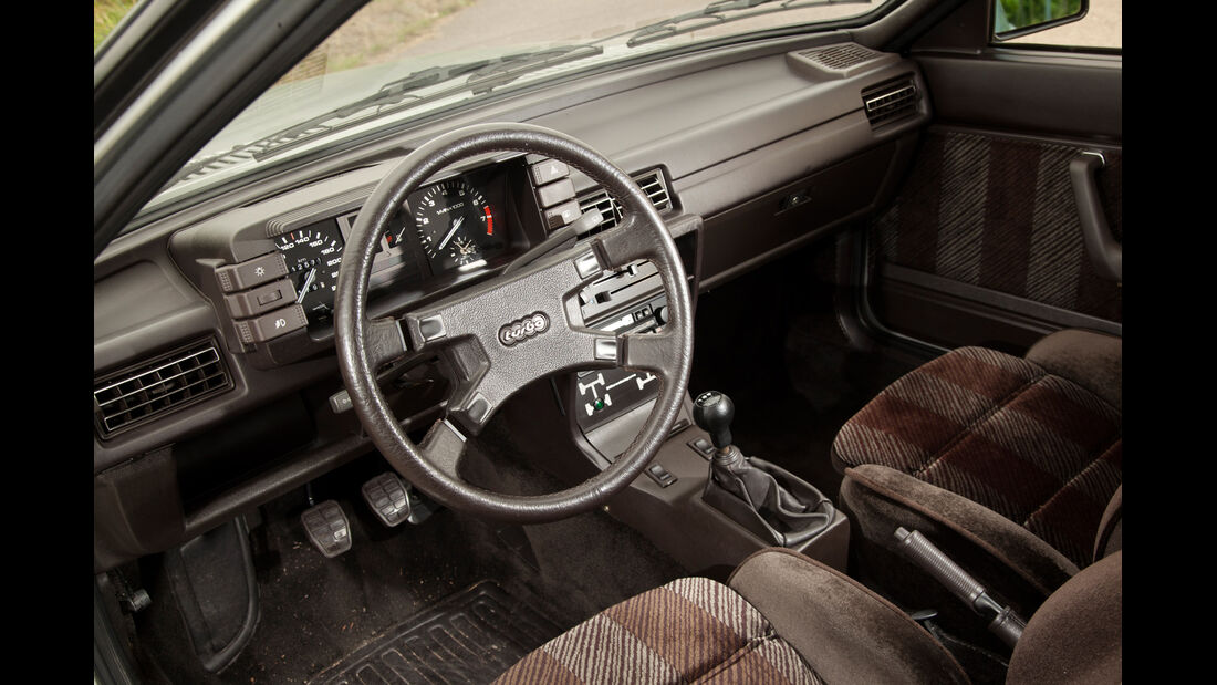 Audi quattro, Cockpit, Lenkrad