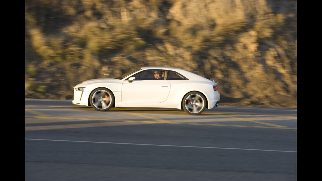 Audi quattro concept, rechte Seite