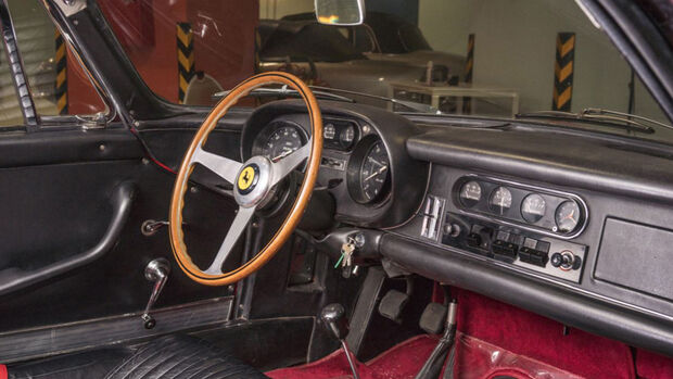 Auktion erster Ferrari 275 GTB/4 Coys London