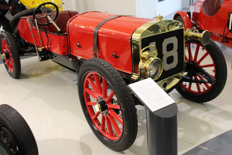 Austin 100hp im British Motor Museum