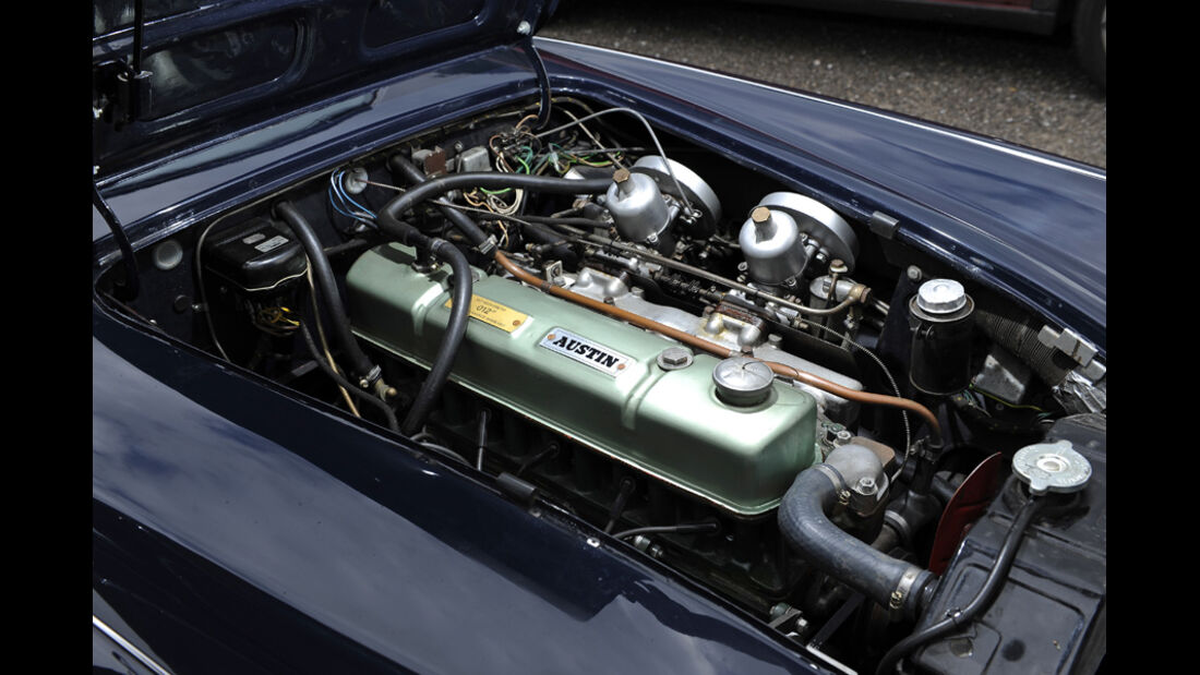 Austin-Healey 3000, Motor