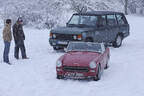 Austin Sprite und Range Rover Vogue