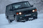 Austin Sprite und Range Rover Vogue