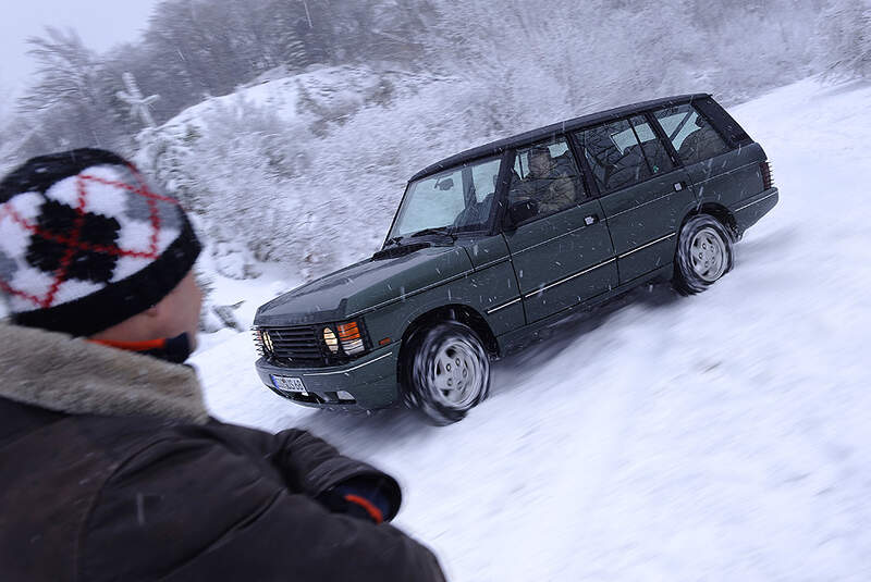 Austin Sprite und Range Rover Vogue
