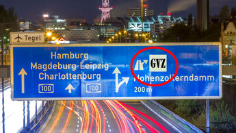 Autobahnschild "GVZ"