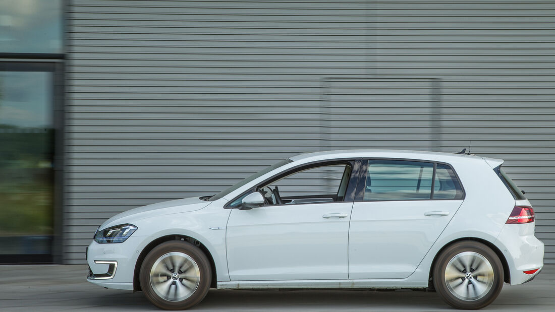 Autonom Parken, VW E-Golf V-Charge, Parkassistent