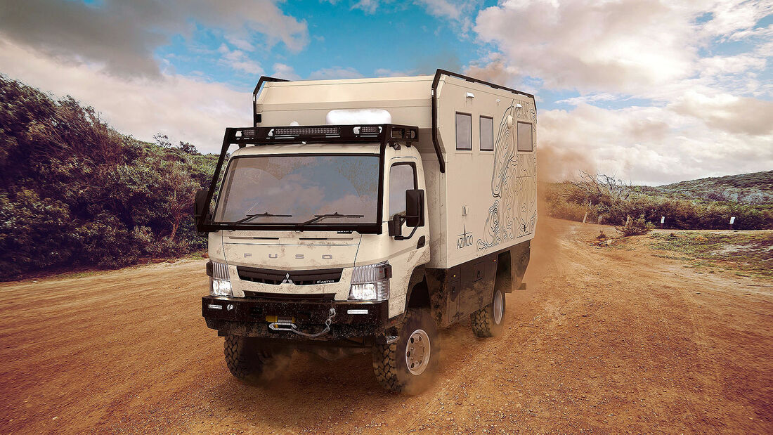 Azimoo Expeditions-Lkw Fuso Canter 4x4