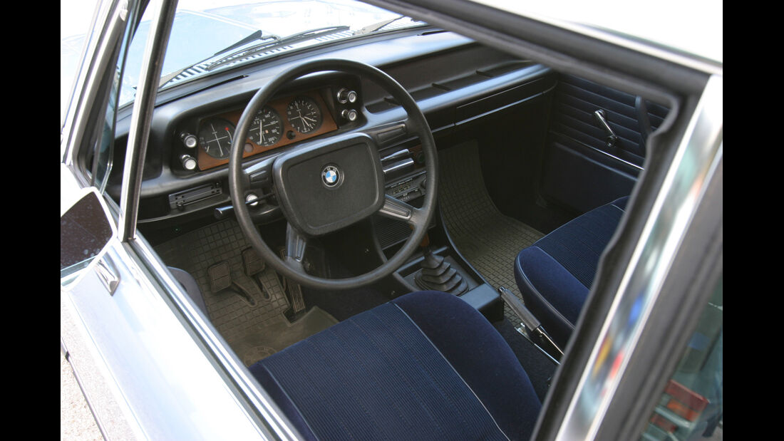 BMW 02, Cockpit