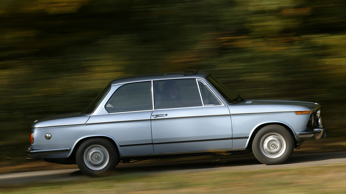 BMW 02, Seitenansicht